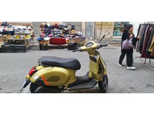 VESPA 300