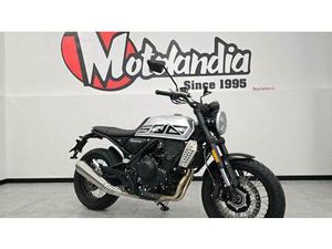 VENDO BRIXTON MOTORCYCLES CROSSFIRE 500 X (2021 - 26) USATA A VERONA (CODICE 9736947) - MOTO.IT