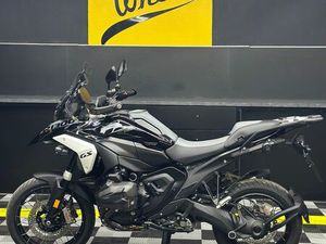 BMW R 1300 GS TRIPLE BLACK
