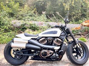 HARLEY-DAVIDSON SPORTSTER S - TOP ZUSTAND