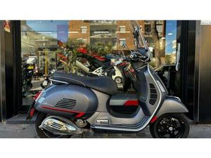VENDO VESPA GTS 300 SUPER SPORT (2017 - 19) USATA A ROMA (CODICE 9911116) - MOTO.IT