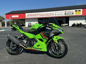 2023 KAWASAKI NINJA 400 KRT EDITION