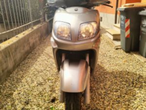 SCOOTER YAMAHA VERSITY 300 CC