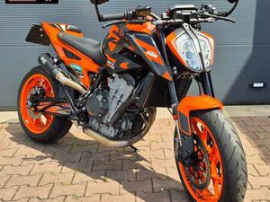 KTM 890 DUKE KTM 890 DUKE GP ORANJE