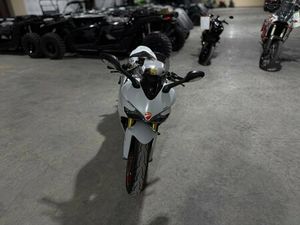 2019 DUCATI SUPERSPORT S STAR WHITE SILK