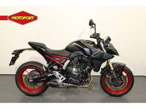 SUZUKI GSX 8S 35 KW ZWART