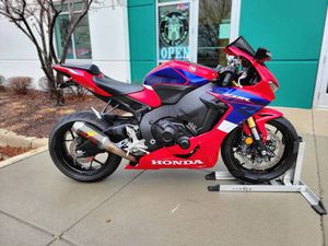 2023 HONDA CBR1000RR