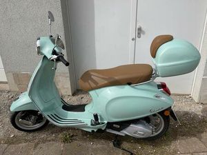 VESPA PRIMAVERA 125