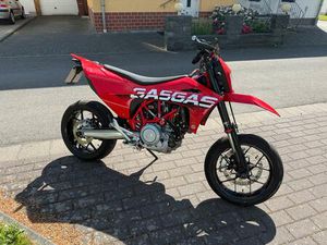 GASGAS SM 700 A2 24ER MODELL 3003KM NEUWERTIG SCHECKHEFT AUSPUFF