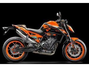 KTM 890 DUKE GP ORANGE AB € 99.-- MTL.