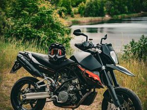 KTM 990 SM SUPERMOTO