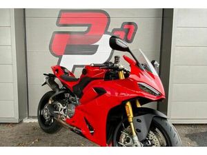 DUCATI PANIGALE V2 2025