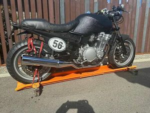 SUZUKI GSX 1100G 1993 CAFE RACER