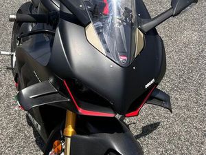 DUCATI PANIGALE V4 S V4 SP2