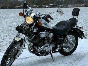 YAMAHA XV 1100 VIRAGO