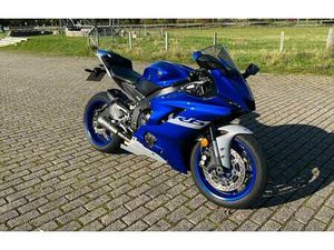 YAMAHA YZF R6 RJ27 (WIE NEU!)