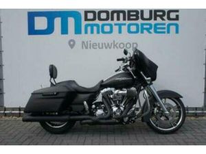 HARLEY-DAVIDSON STREET GLIDE SPECIAL FLHXS (BJ 2015) — MOTOREN | HARLEY-DAVIDSON — MARKTPLAATS