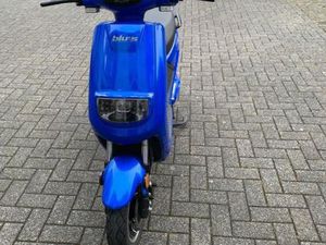 BLU;S STALKER XT2000 E-ROLLER