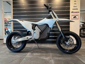 STARK VARG SM VORFÜHRER‼️SUPER MOTO DEMO FINANZIERBAR 80PS