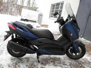 YAMAHA X-MAX 300