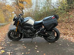 YAMAHA FZ8 ….