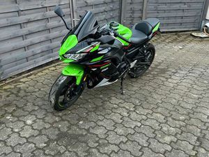KAWASAKI NINJA 650