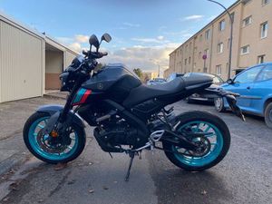 YAMAHA MT 125