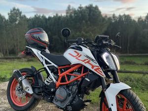 KTM DUKE 390 BRANCA GANDRA