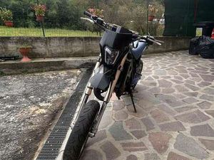 HUSQVARNA SM 125 MOTARD