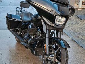 ② HARLEY-DAVIDSON STREET GLIDE 117 (2024)