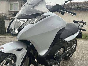 HONDA INTEGRA 700 DSC →