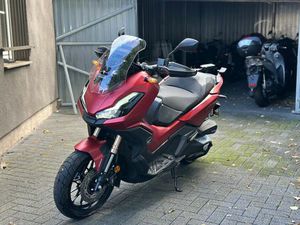 HONDA ADV 350 MATT BJ 22 / 4700KM TOPZUSTAND