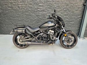 ② KAWASAKI VULCAN 650 S PERFORMANCE 650 4.200 KM 2023