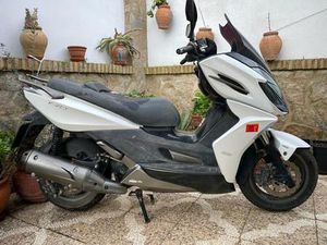 KYMCO - K-XCT