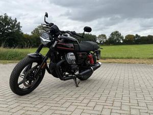 MOTO GUZZI V7 STONE SPECIAL EDITION