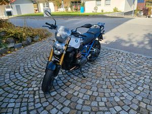 BMW R1200R