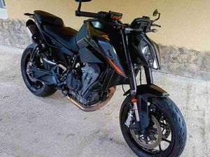 KTM DUKE 890 A2 →
