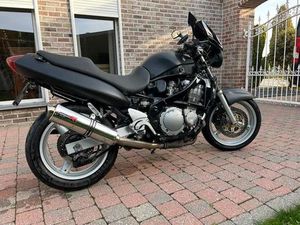 ② SIZUKI GSXF 750