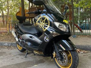 YAMAHA T-MAX 500I →