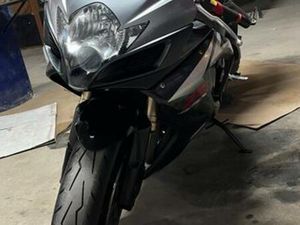 SUZUKI - GSXR 600 K7