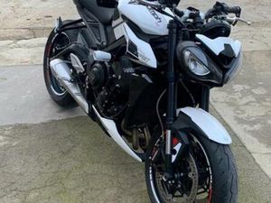 TRIUMPH - STREET TRIPLE R