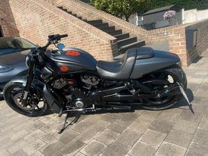 HARLEY NIGHT RID CUSTOM AIRRIDE KLEPPENAUSPUFF