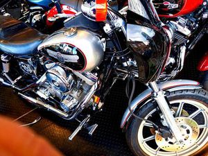 HARLEY DAVIDSON EVO LOW RIDER 90TH ANIVERSARIO ERST 17400KM TOP!!