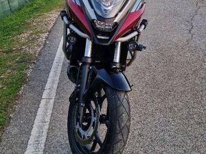 HONDA NC750X DCT