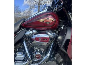 2023 HARLEY-DAVIDSON® FLHTCUTGAN - TRI GLIDE® ULTRA ANNIVERSARY EDITION