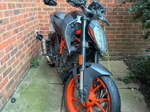 KTM 125 DUKE NAKED PETROL MANUAL EURO 5 (15 PS) 125 CC