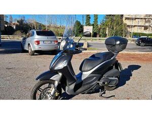 VENDO PIAGGIO BEVERLY 350 SPORTTOURING IE ABS (2011 - 17) USATA A ROMA (CODICE 9911658) - MOTO.IT