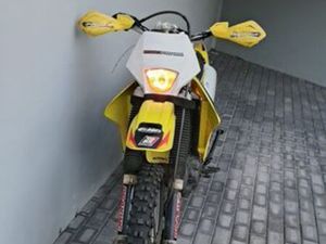 MOTO SUZUKI DRZ400 E VIANA DO CASTELO (SANTA MARIA MAIOR E MONSERRATE) E MEADELA