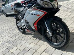 APRILIA RS4