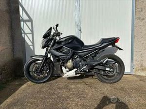 YAMAHA XJ6 - 2009